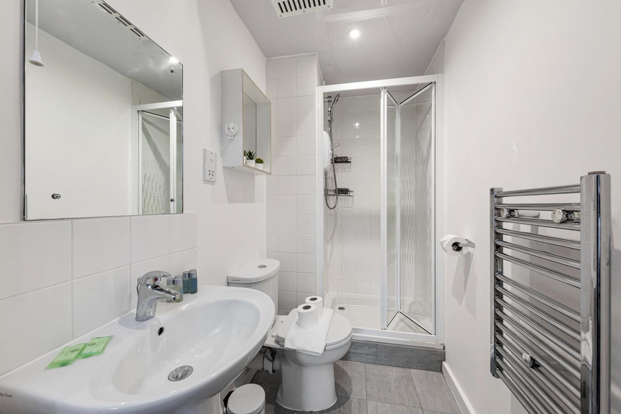 Apartment 2bedroom 2bathroom Large Modern With Balcony At King's Cross London